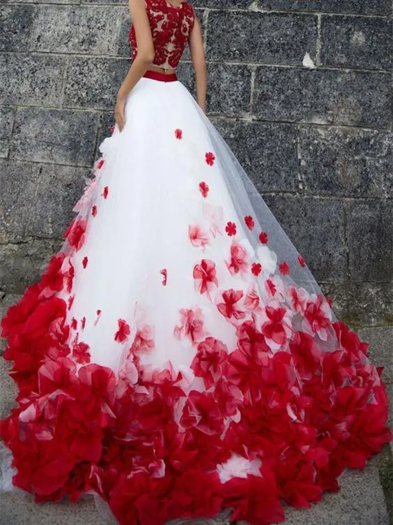A-line Scoop-Neck Sweep Train Tulle Floral Romantic Wedding Dresses HX00165