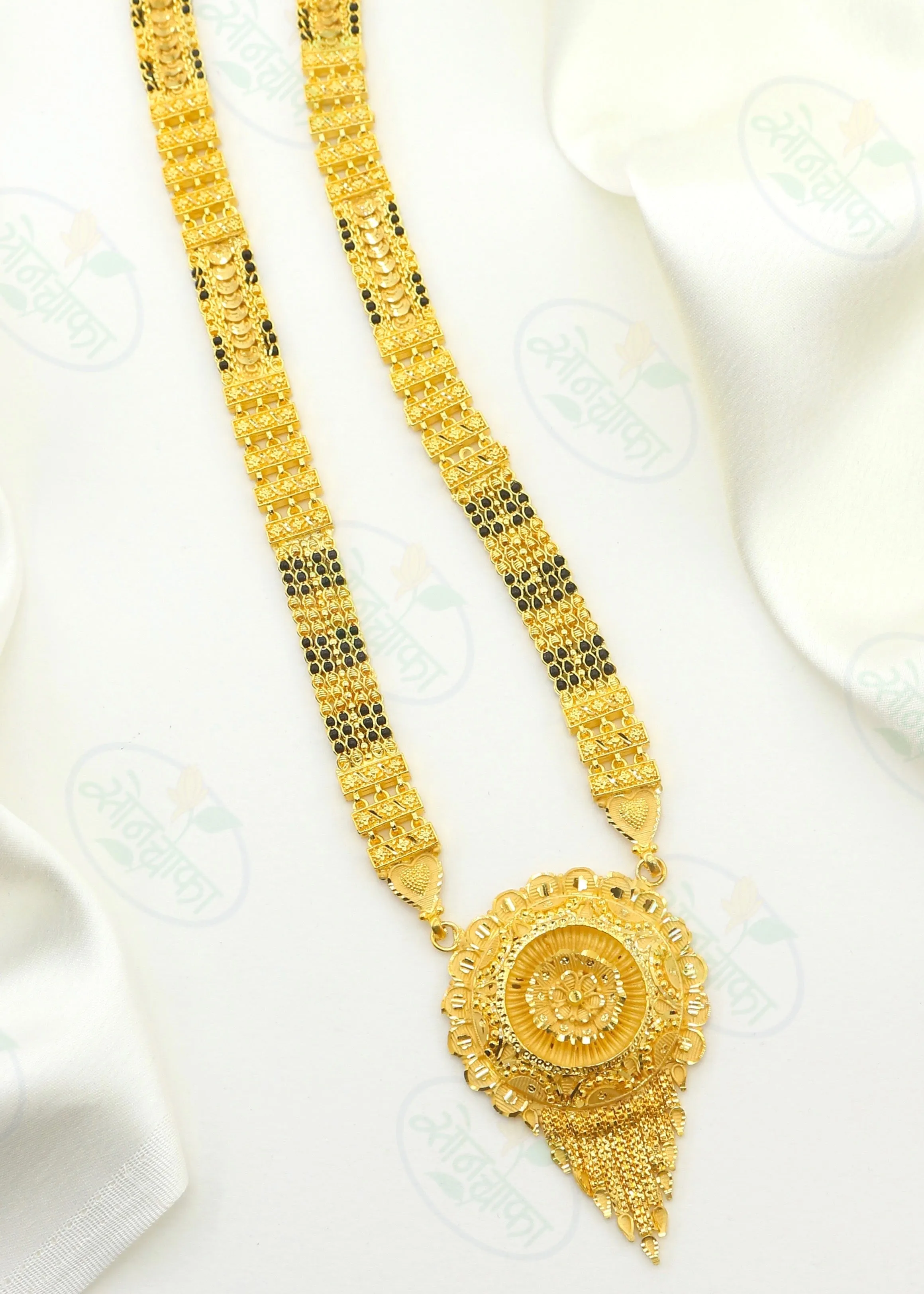 APPEALING FLORAL DESIGNER MANGALSUTRA