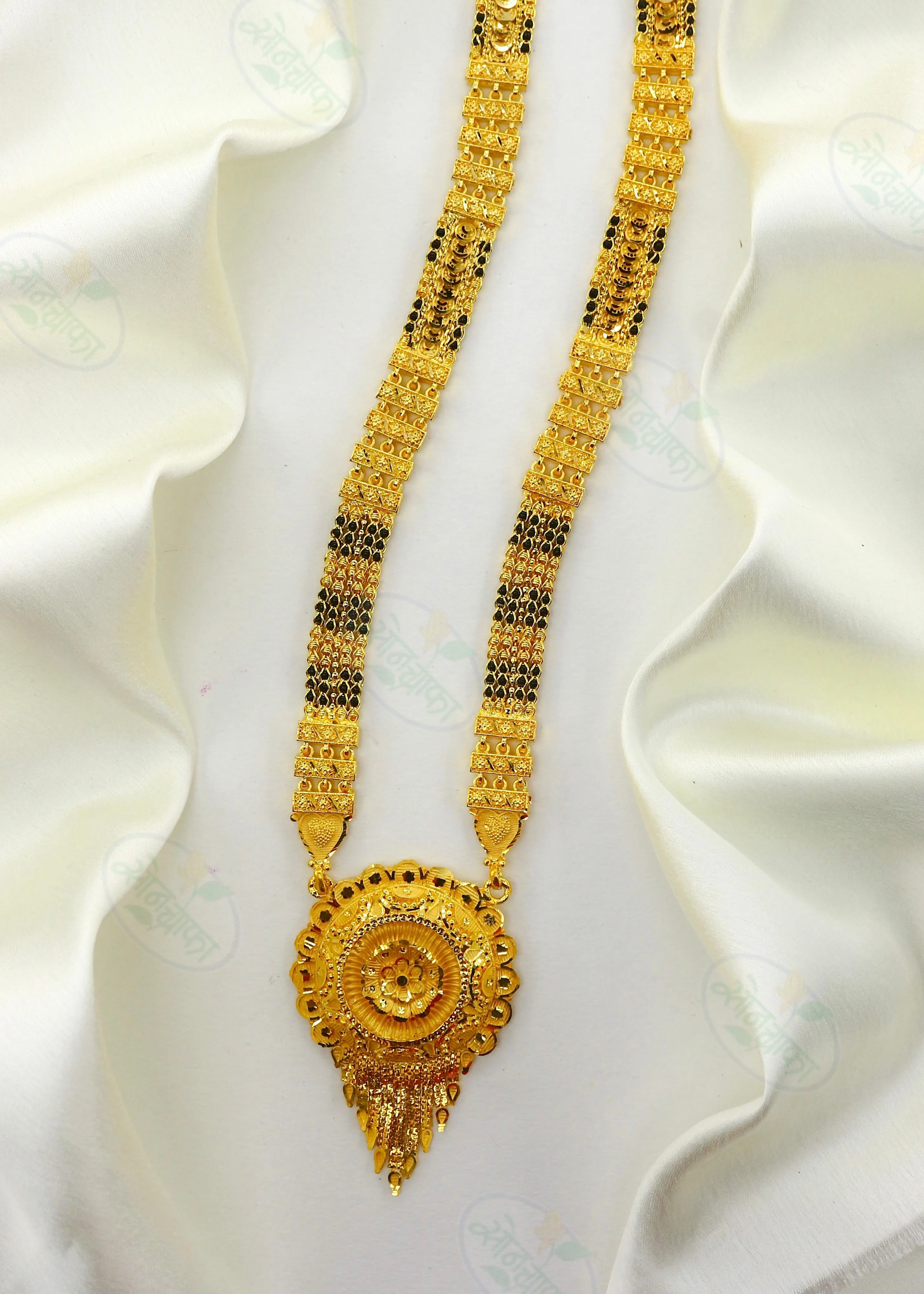 APPEALING FLORAL DESIGNER MANGALSUTRA