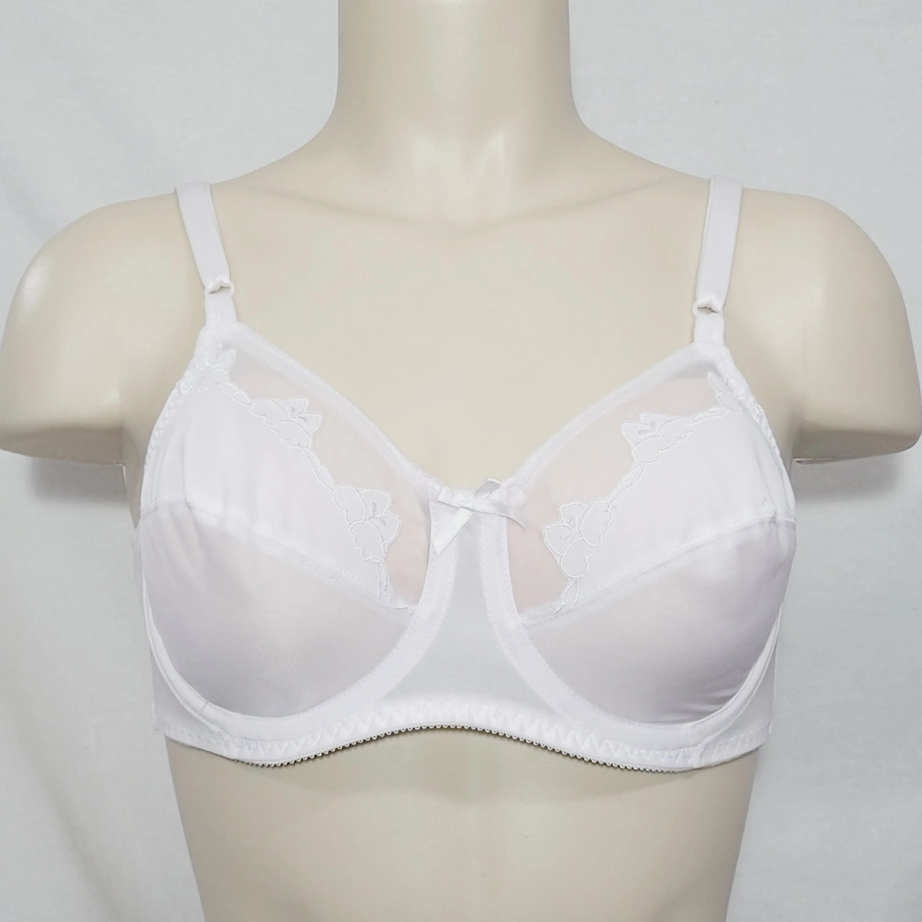 Bali 180 0180 Flower Underwire Bra 36C White NEW WITH TAGS