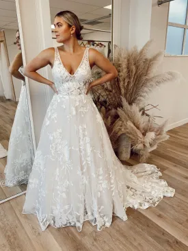 Brand New! Dress 912: Maggie Sottero "Sasha" waist 26