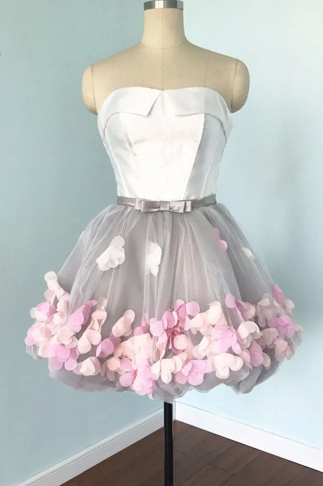 Cute New Short Prom Dresses Strapless Organza Homecoming Dress with Flowers UQH0025