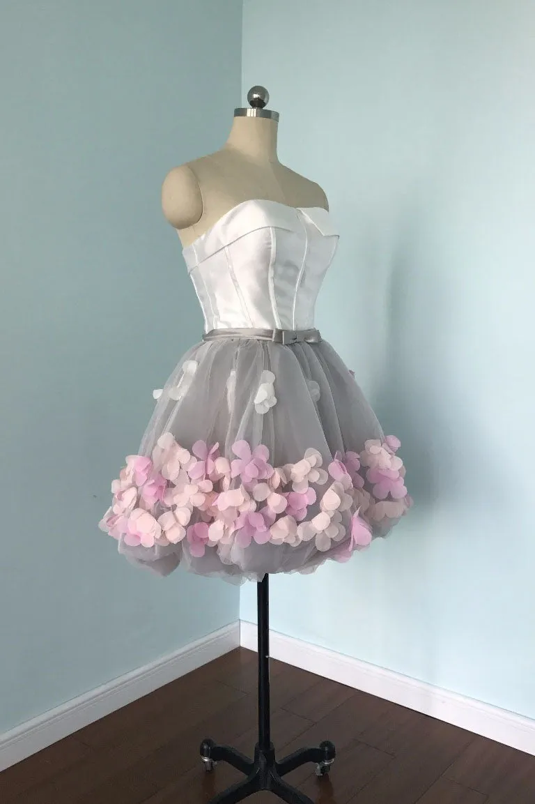 Cute New Short Prom Dresses Strapless Organza Homecoming Dress with Flowers UQH0025