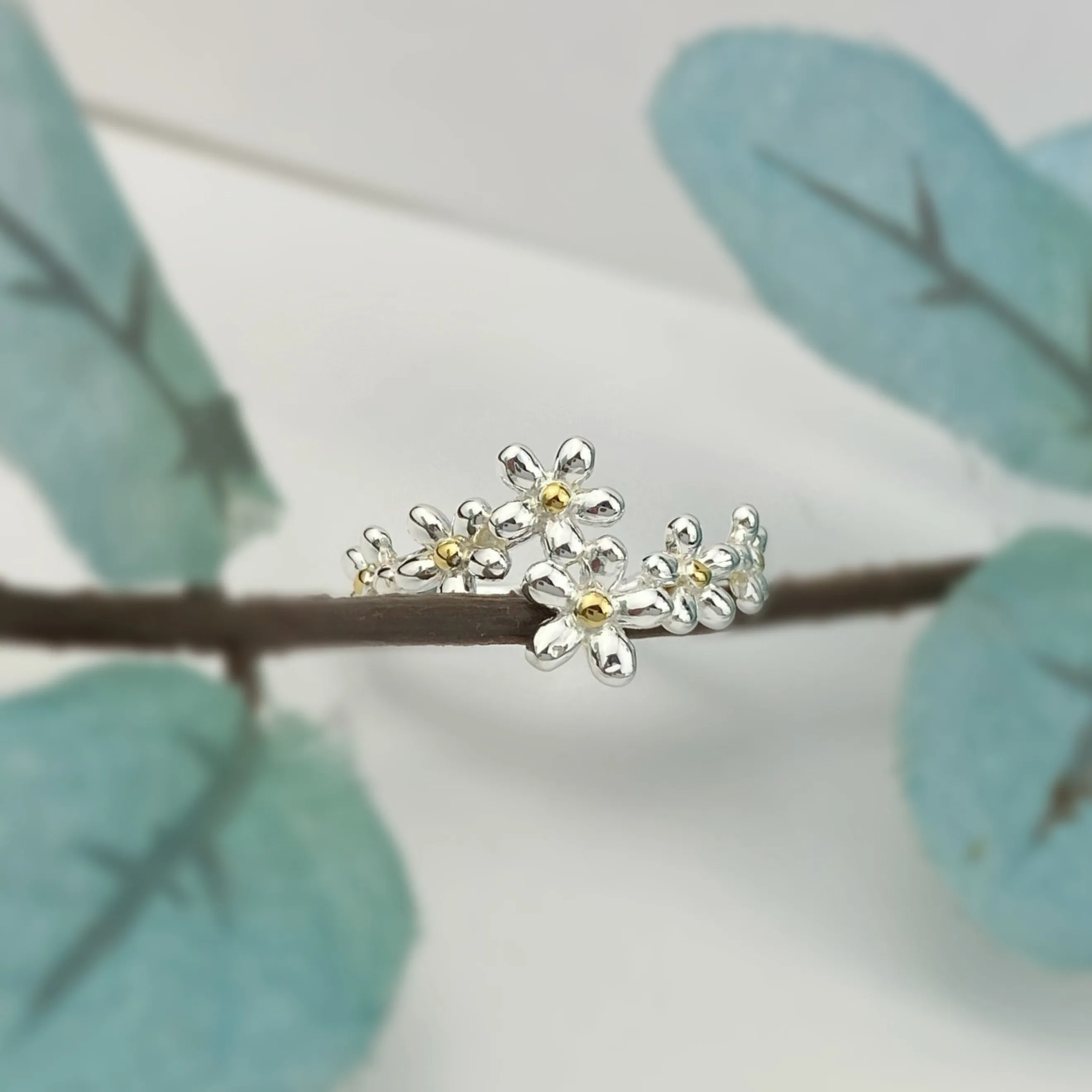 Dainty Daisy Ring - SR2345