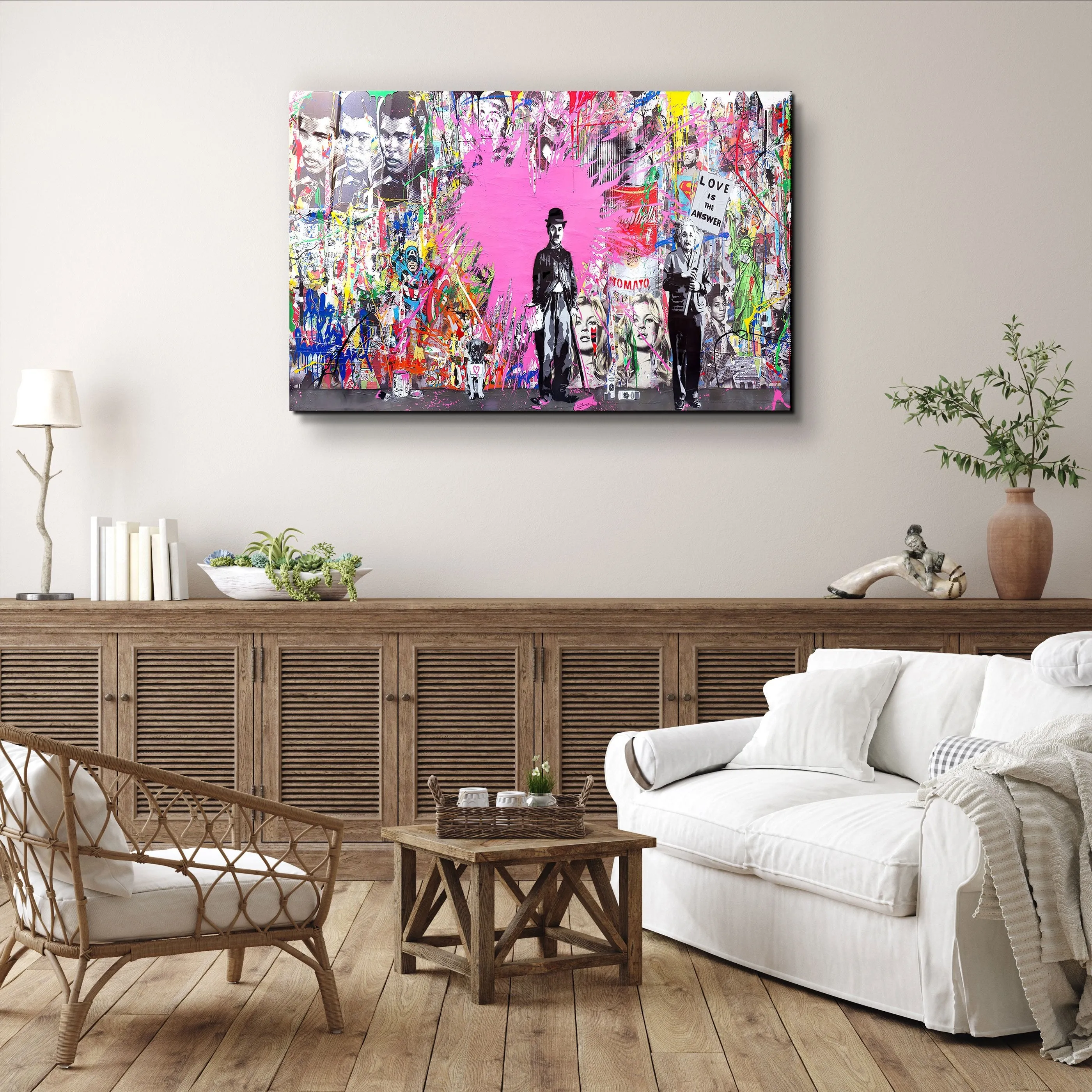 ・" BANKSY Pink Love"・Glass Wall Art