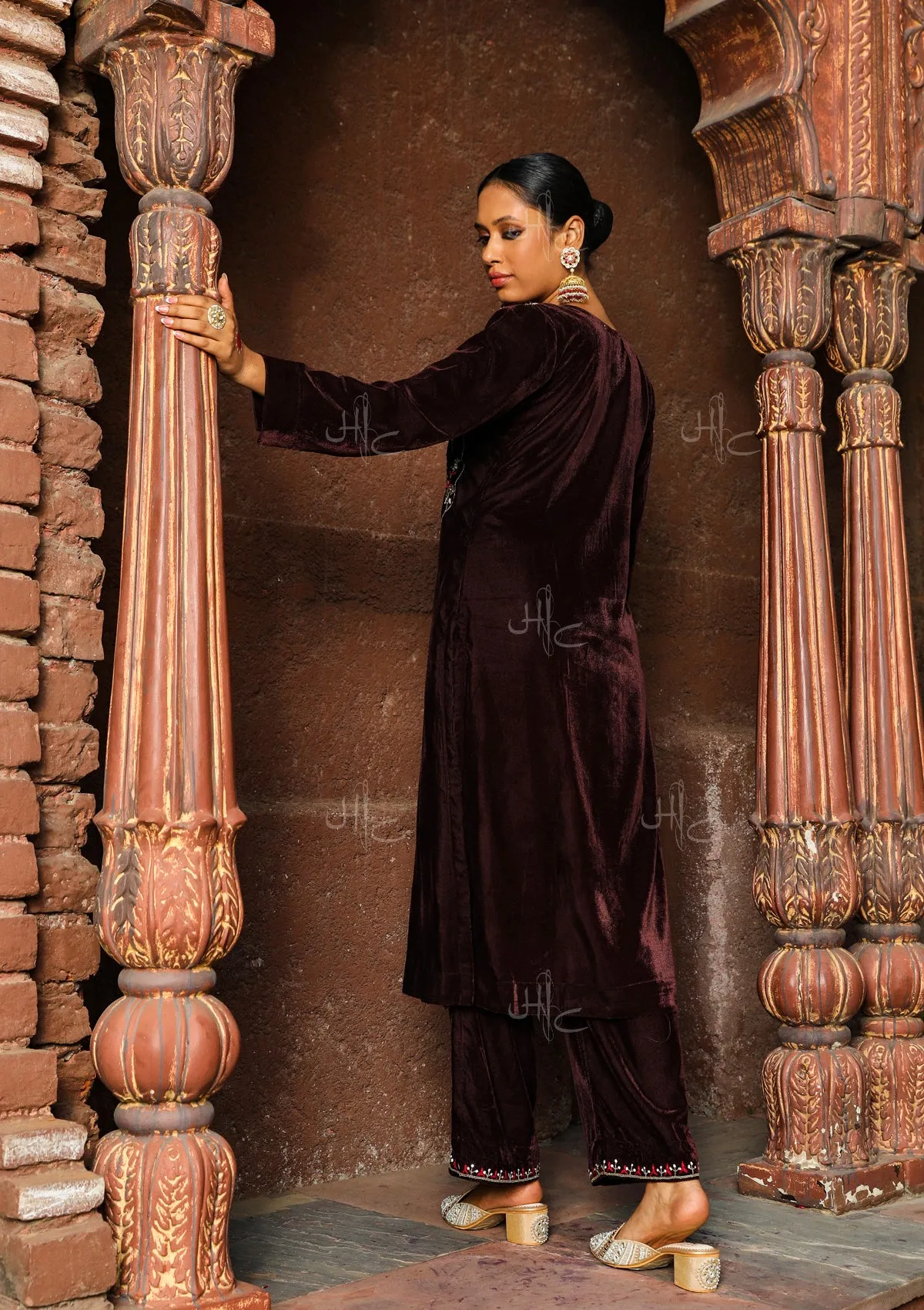 Rumi Embroidered Velvet Straight Kurta Set