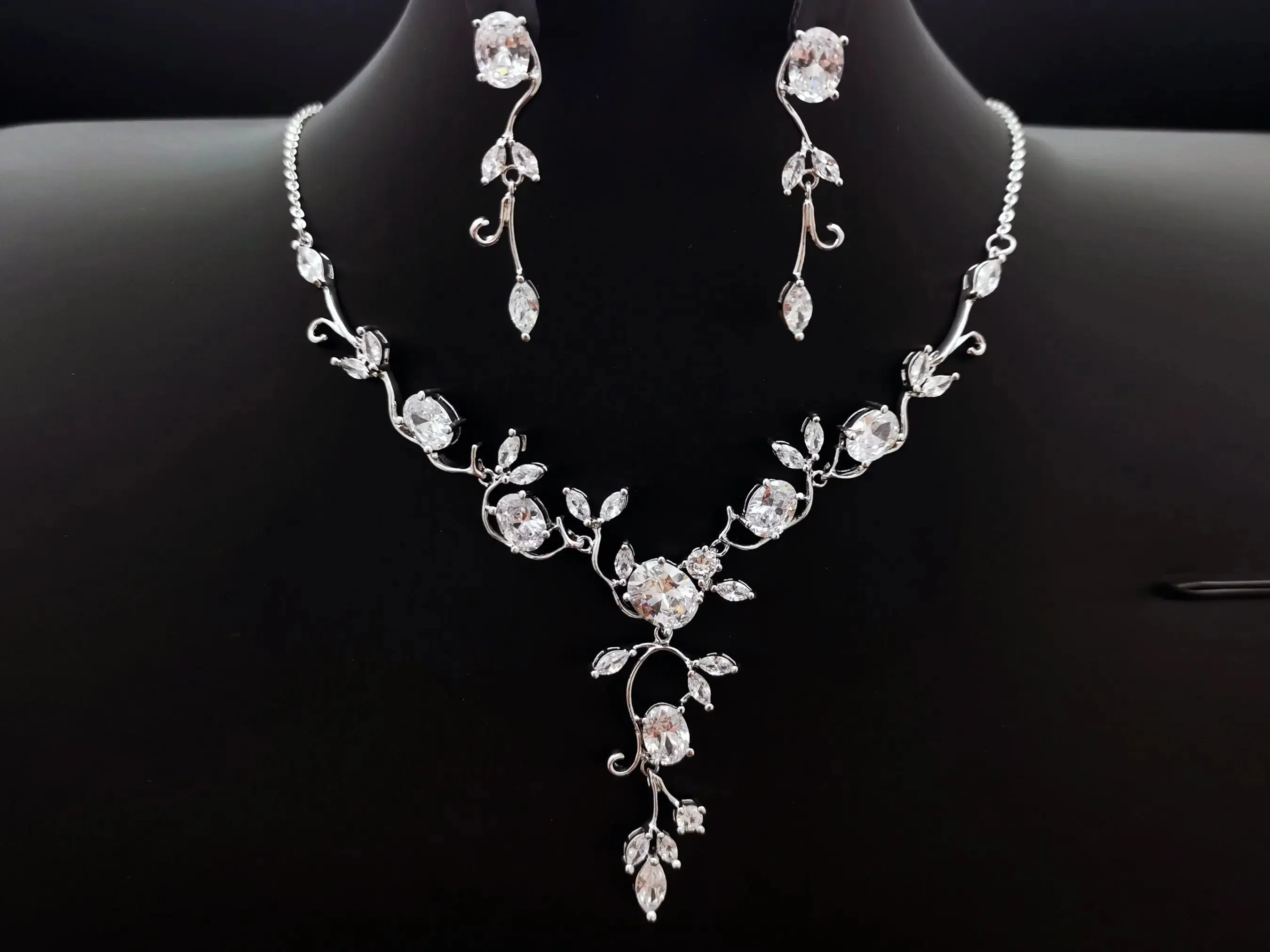 Simple Floral Vine Jewelry Set, Platinum Plated Cubic Zirconia