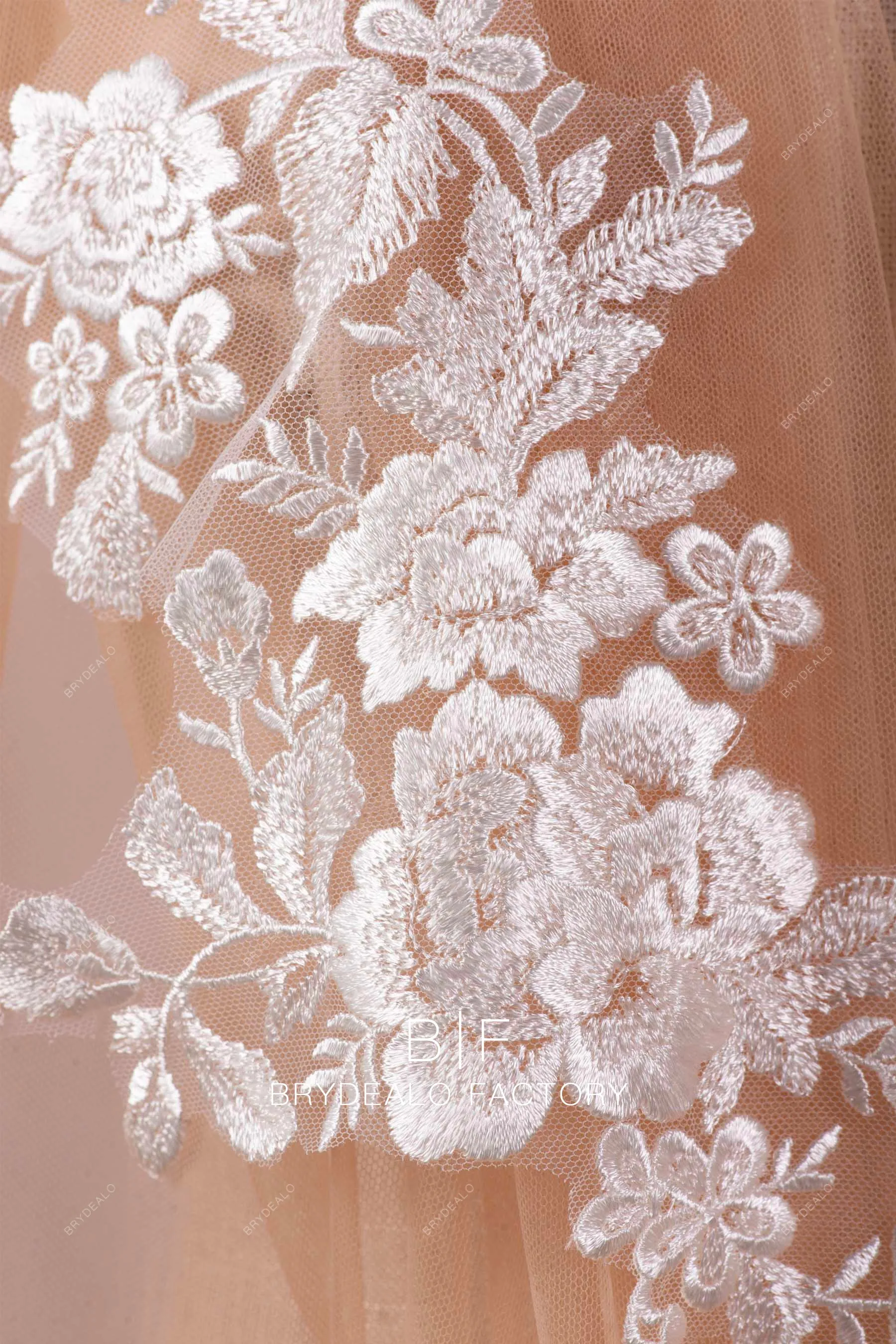 Symmetrical Flower Embroidery Lace Appliques For Sale